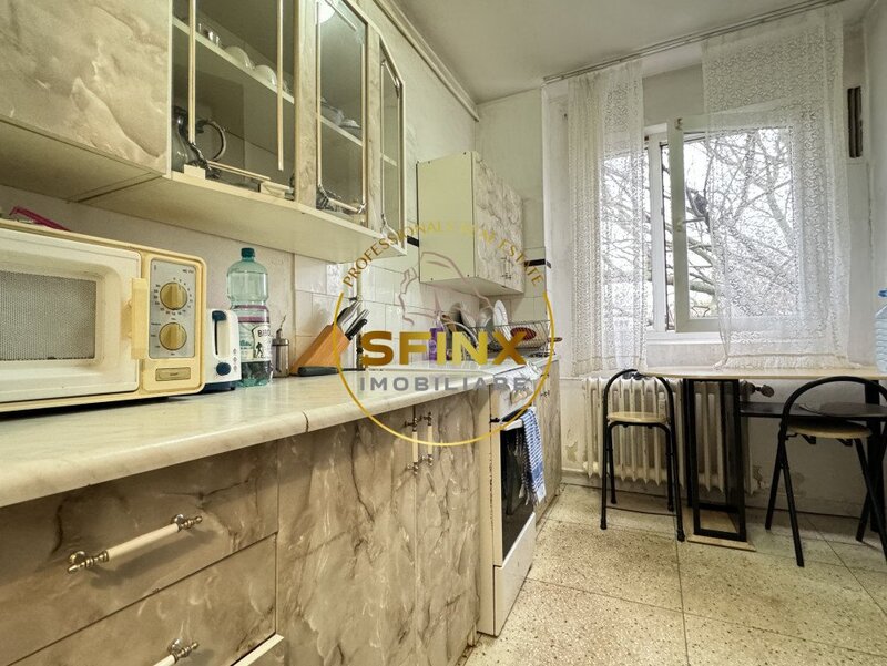 Apusului, 950 m metrou Gorjului, de vanzare, 3 camere 68 mp,